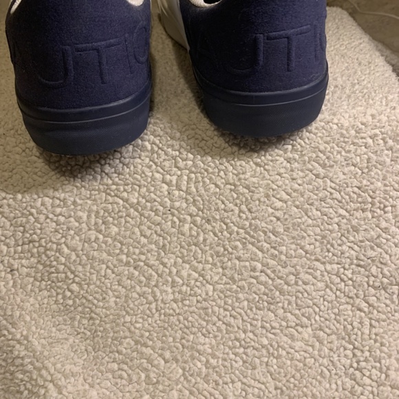 New! Mens Nautica Sneakers size 10 - Picture 2 of 9